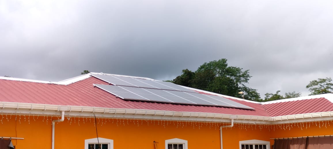 4.5 kW Hybrid Solar System