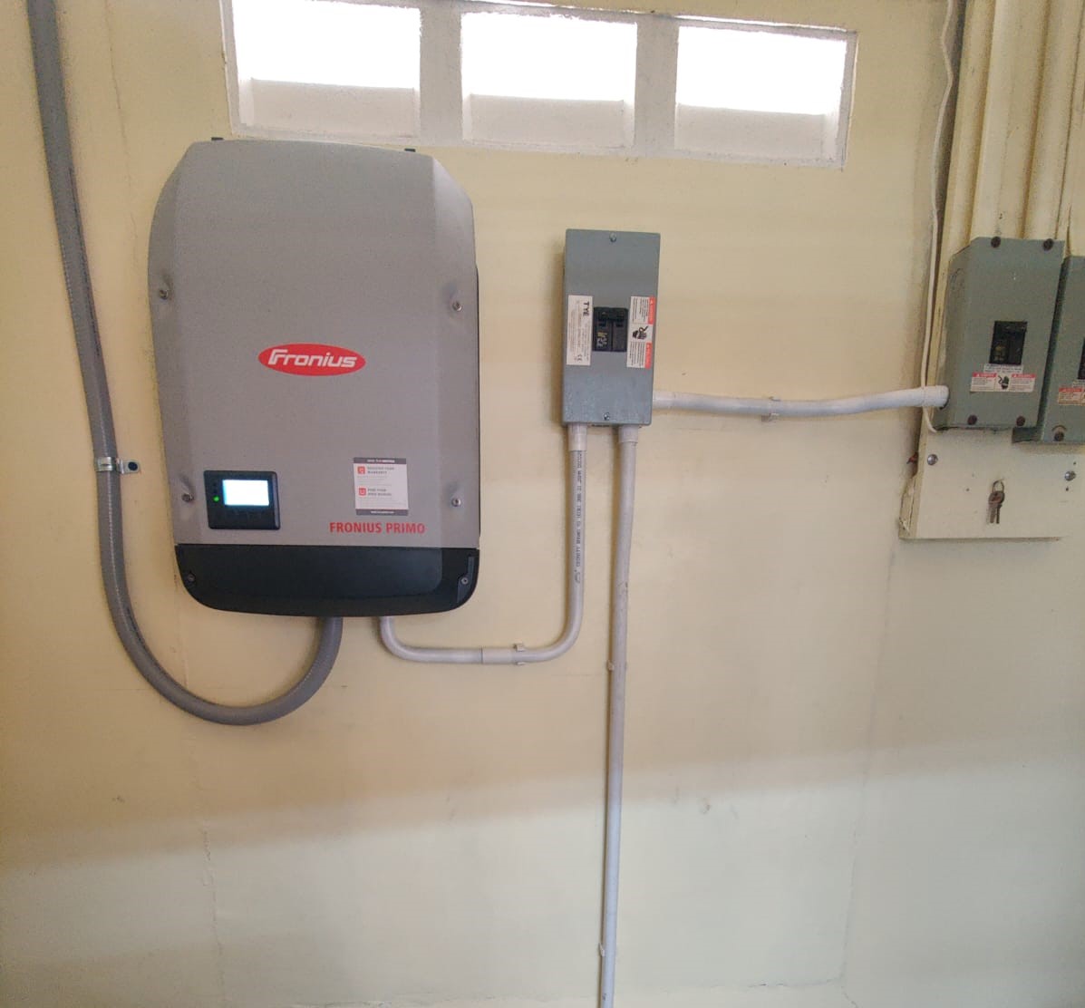 2.7kWp Grid-Tie Solar System