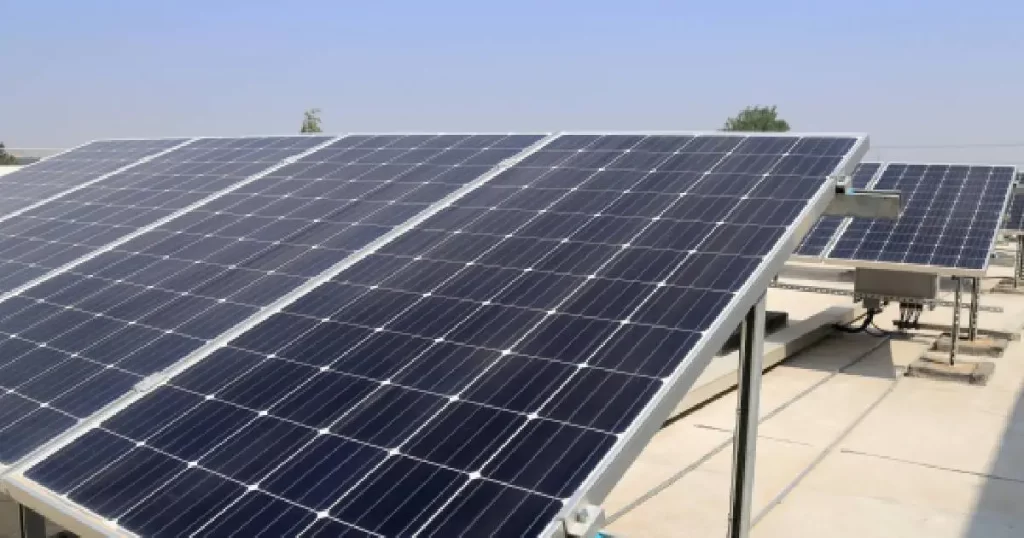 Latest Technological Features in Solar Water Heaters for 2025